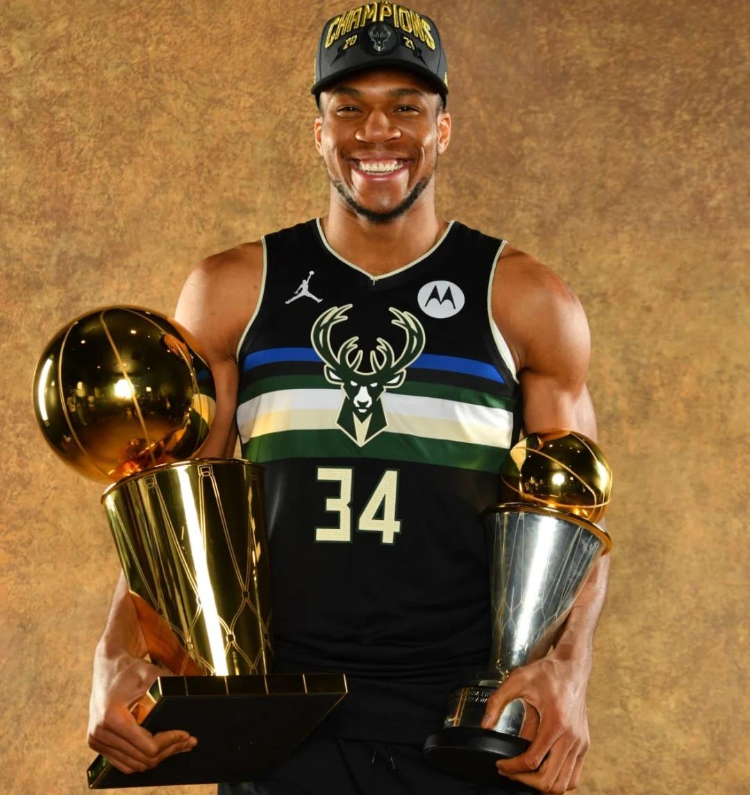 AYX-字母哥在加拿大队比赛中大胜，精彩发挥引发热议！的简单介绍