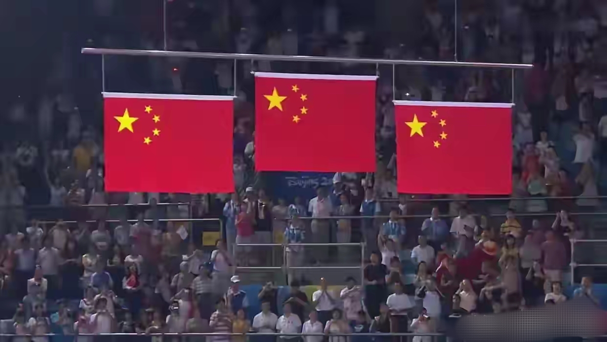 AYX-包含Ming回归赛场，回归赛场首场状态亮眼，美国队观众沸腾！的词条