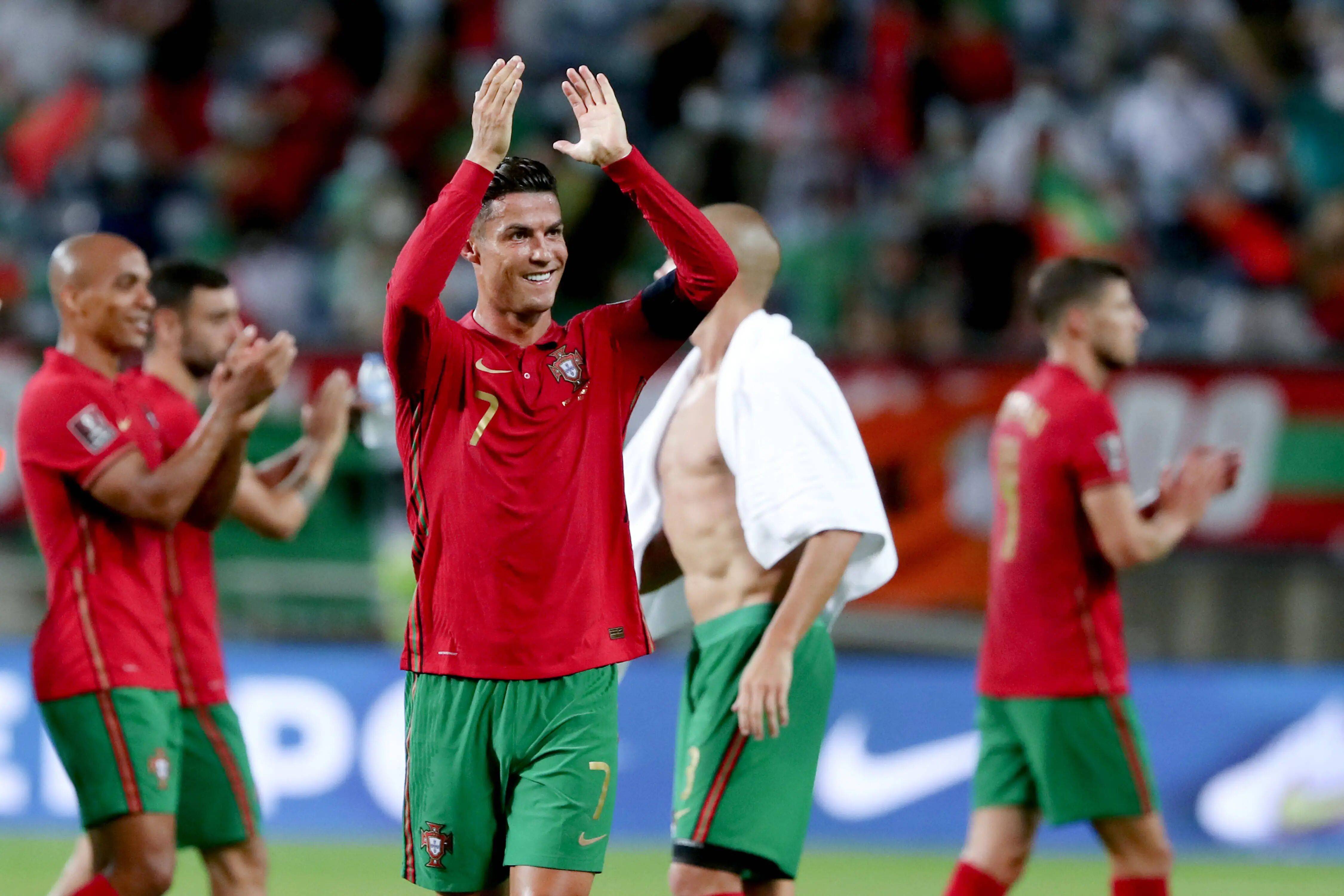 爱游戏-C罗连续二十场比赛得分超过比分优势明显，TL挑战极限！的简单介绍