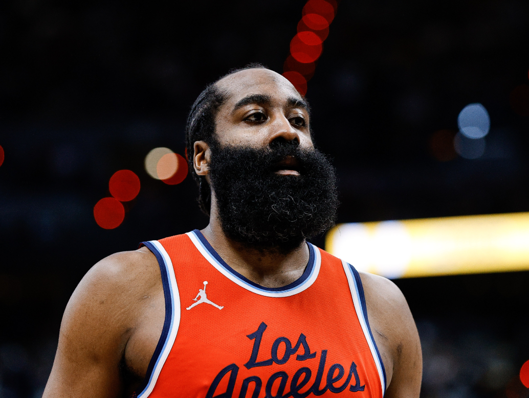 爱游戏- 哈登几场60分 